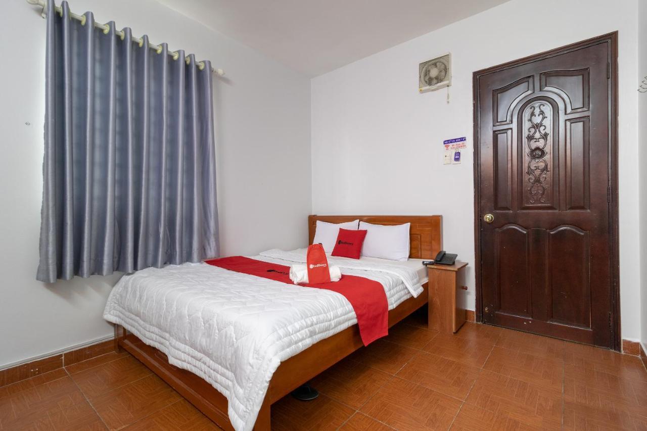 RedDoorz near Tan Huong Market Ho Chi Minh-stad Buitenkant foto